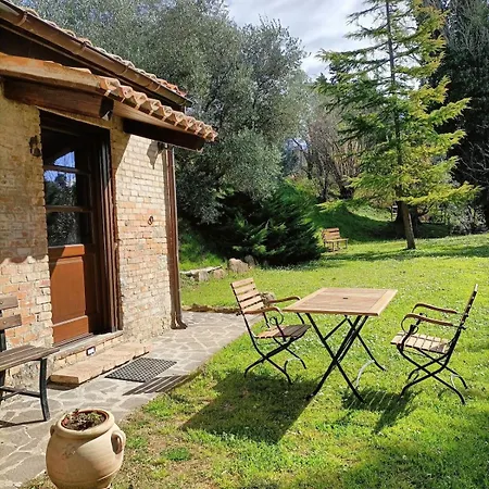 Rustic Hillside Stone-rustico In Pietra