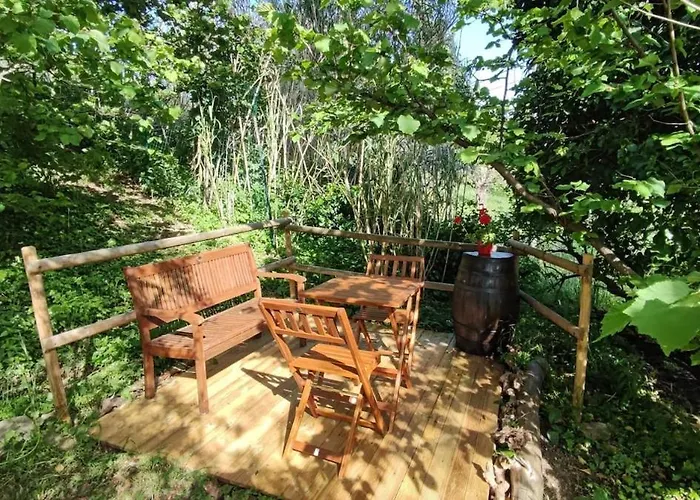 Rustic Hillside Stone-rustico In Pietra Ferienhaus