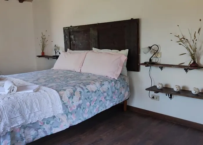 Rustic Hillside Stone-rustico In Pietra * Angeli (Ancona)